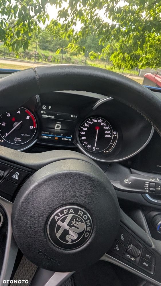 Alfa Romeo Giulia - 6