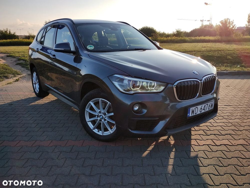 BMW X1 xDrive25i Advantage - 5