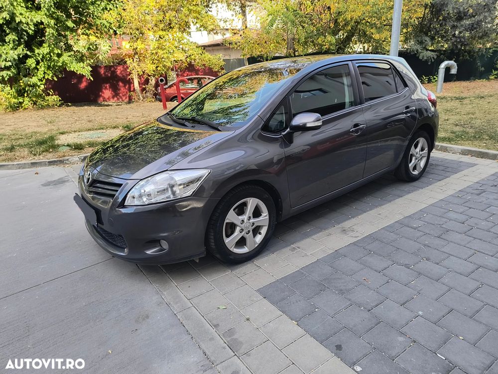 Toyota Auris - 2