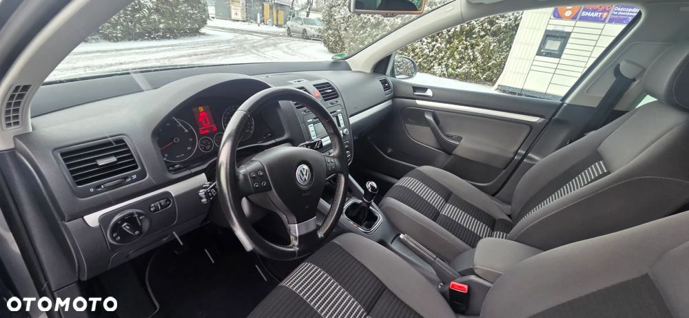 Volkswagen Golf - 26