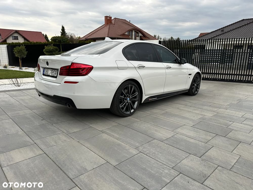 BMW Seria 5 535d xDrive - 16