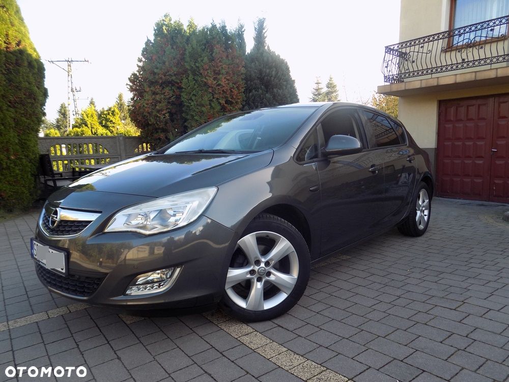 Opel Astra - 1