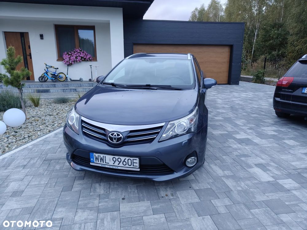 Toyota Avensis 2.0 D-4D Sol - 9