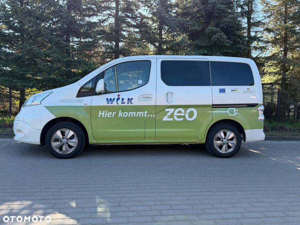 Nissan NV200 Evalia (mit Batterie) Tekna - 2