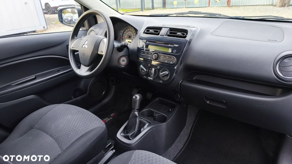 Mitsubishi Space Star - 26