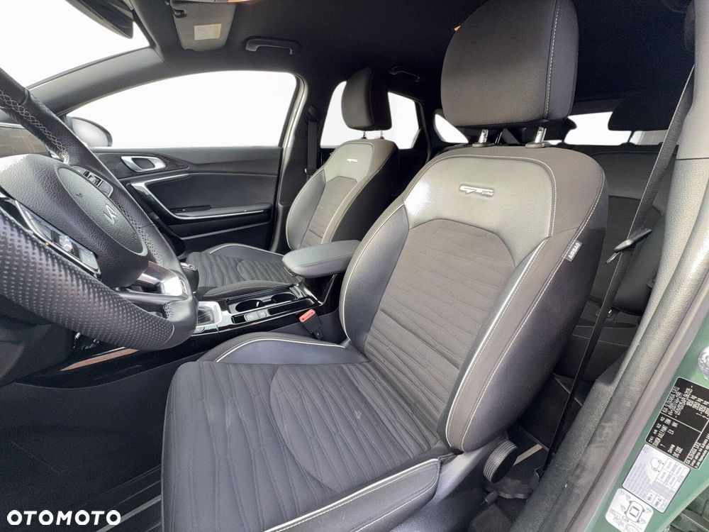 Kia ProCeed 1.5 T-GDI GT Line - 20