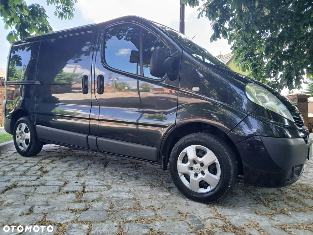 Opel VIVARO - 17