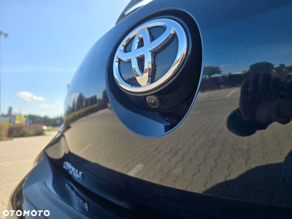 Toyota Corolla - 10