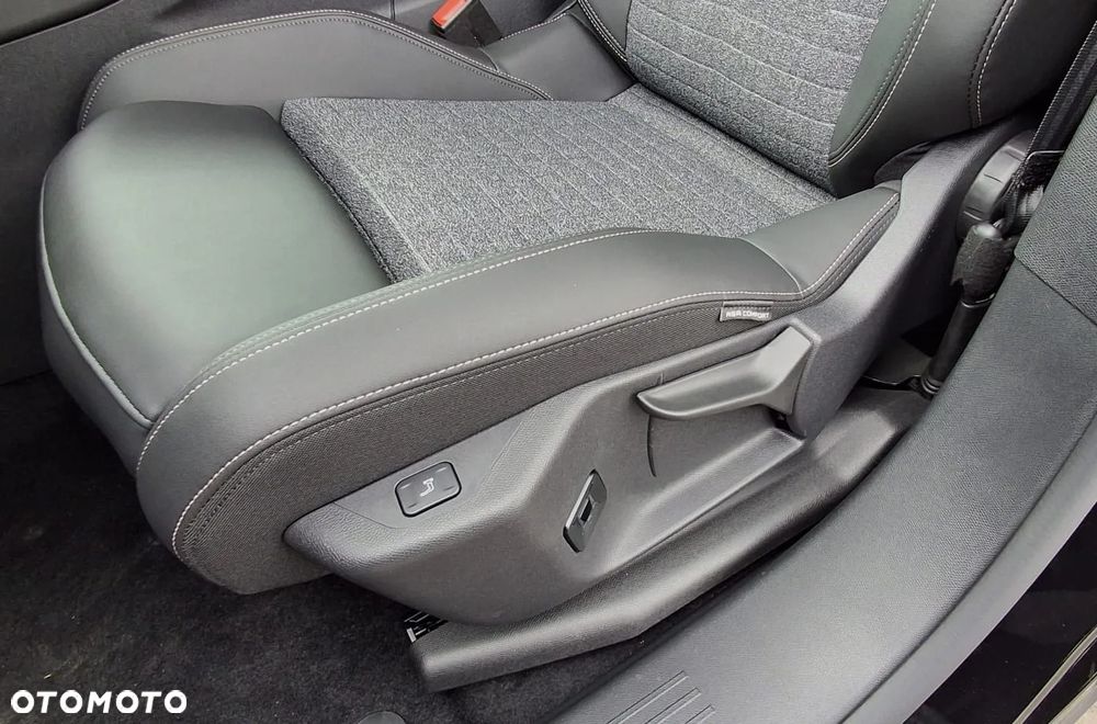 Peugeot 3008 1.2 PureTech mHEV Allure e-DCS6 - 11