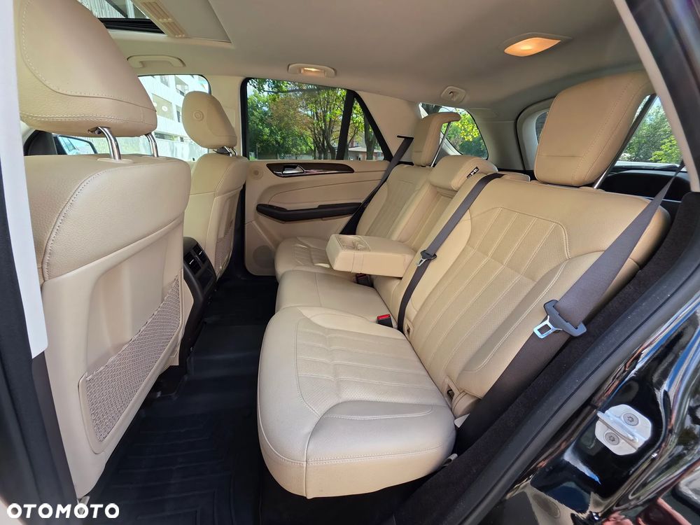 Mercedes-Benz GLE - 23