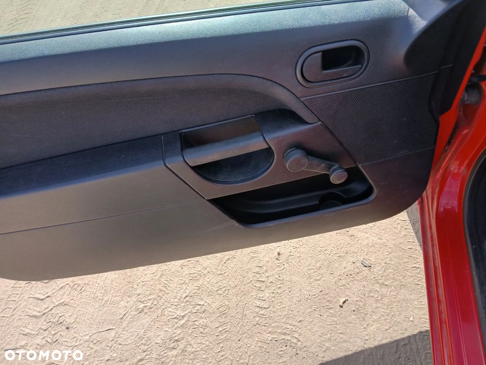 FORD FIESTA MK6 3D K2 fotel fotele kanapa deska kokpit podsufitka boczek boczki klamka - 3