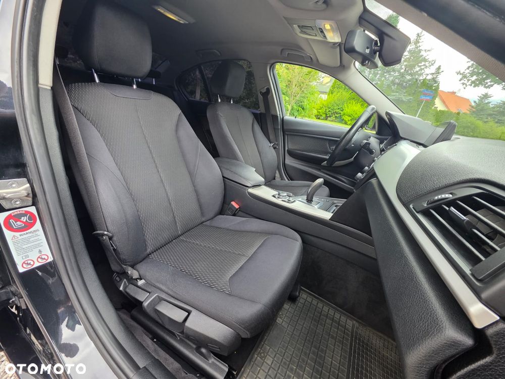 BMW Seria 3 - 17