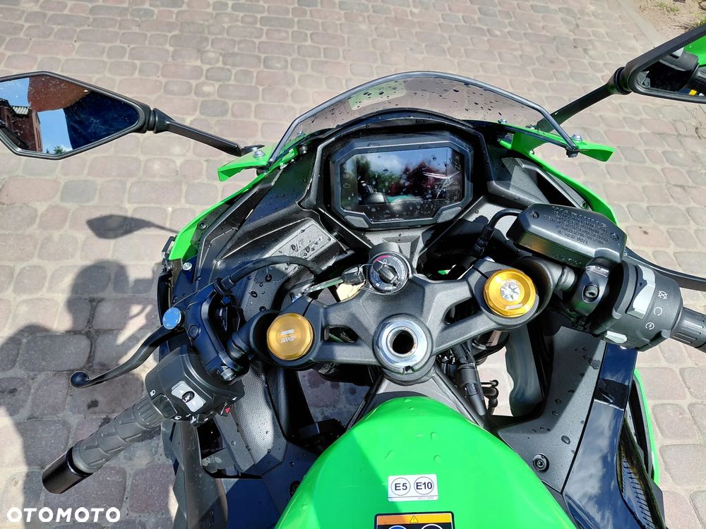 Kawasaki ZX - 9