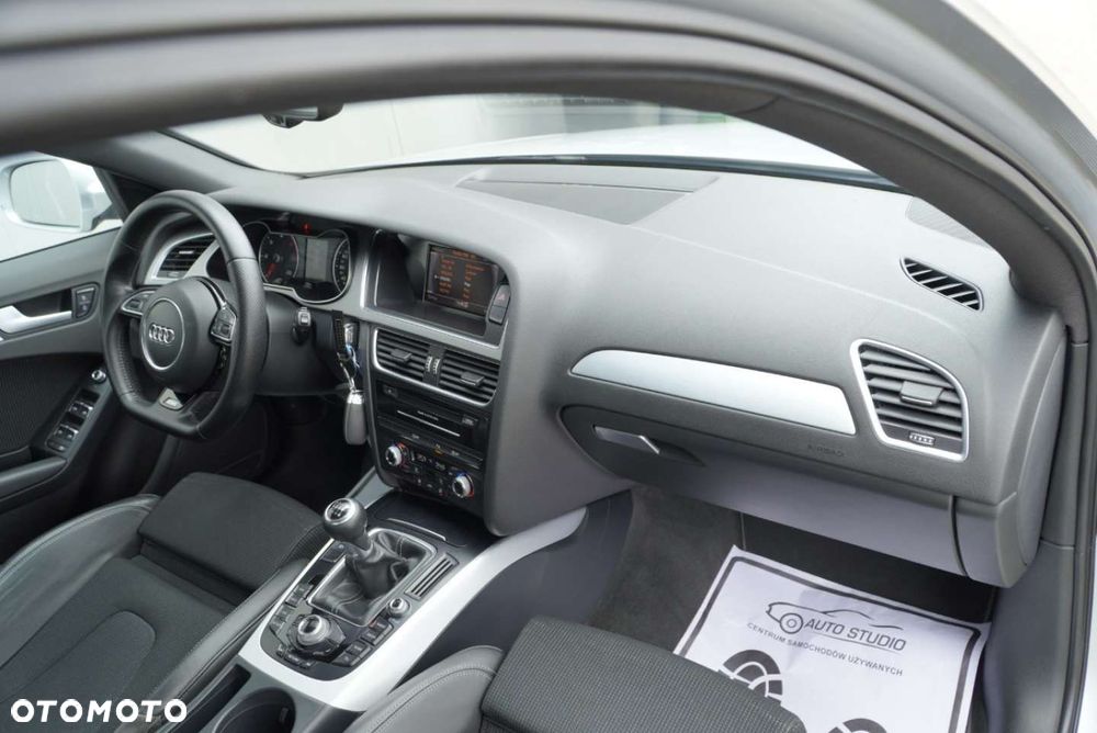 Audi A4 Limousine 2.0 TDI DPF clean diesel S line Sportpaket - 12