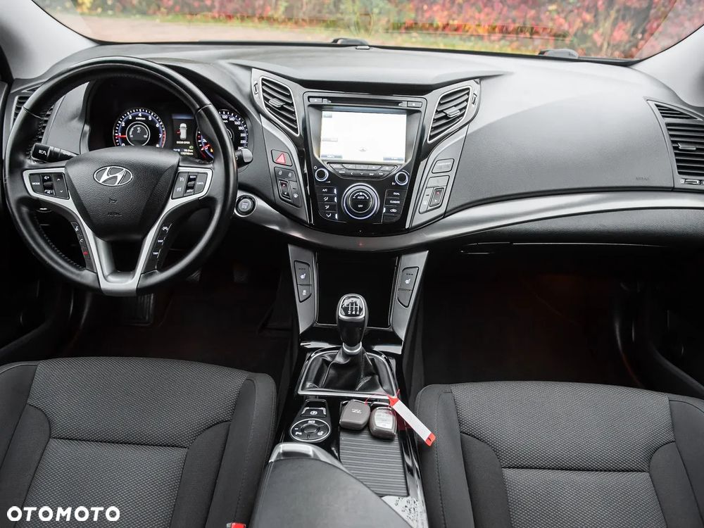 Hyundai i40 2.0 Premium - 28