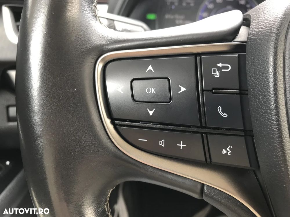 Lexus UX 250h E-FOUR Luxury ML - 18
