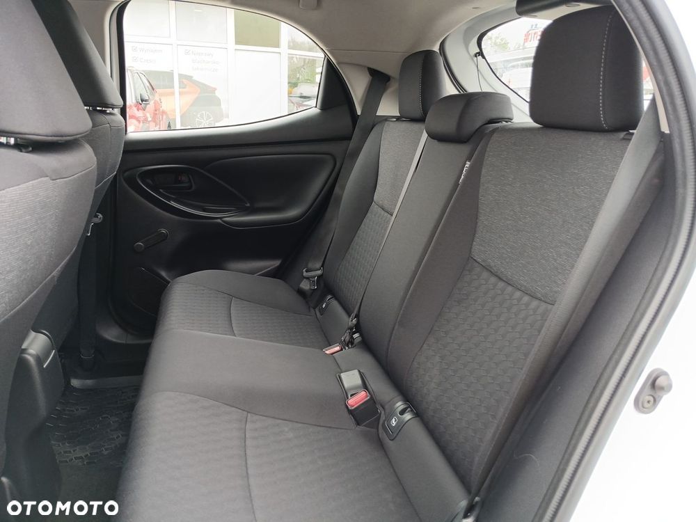 Toyota Yaris - 14