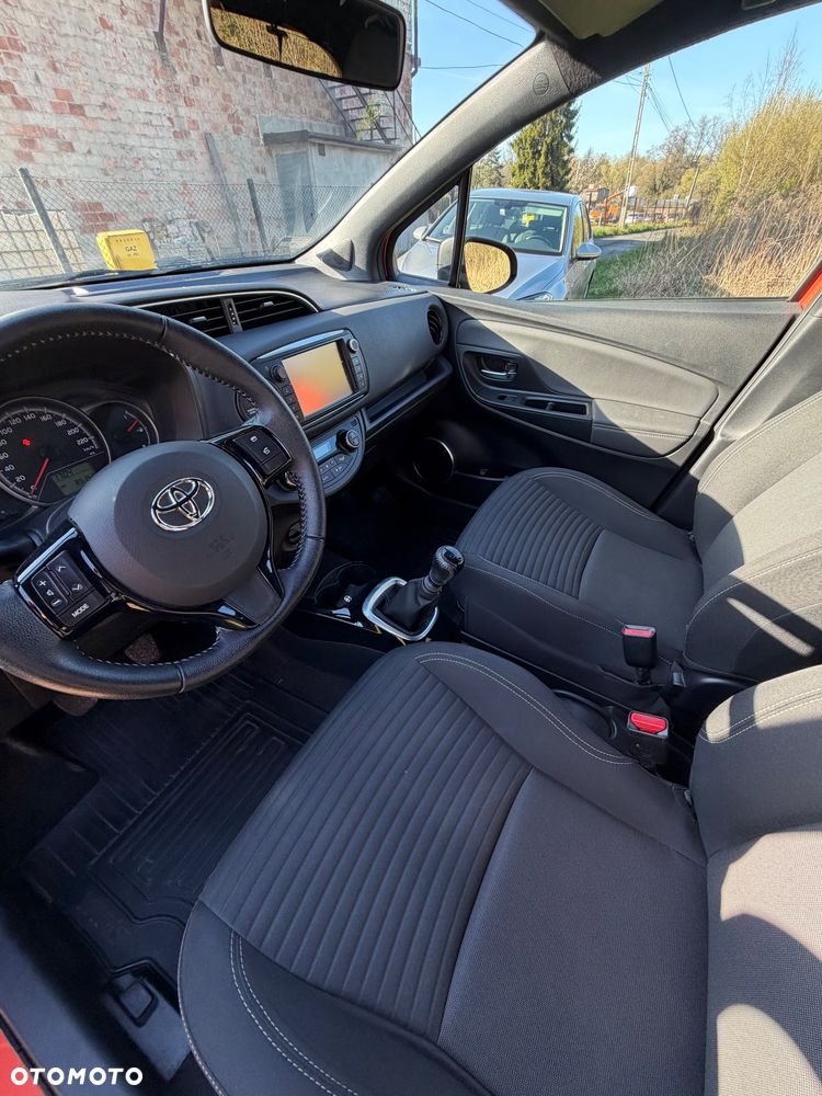 Toyota Yaris 1.33 Selection Passion - 11