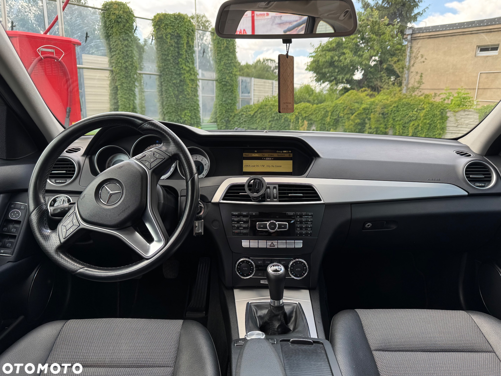 Mercedes-Benz Klasa C 180 CGI BlueEff Avantgarde - 12