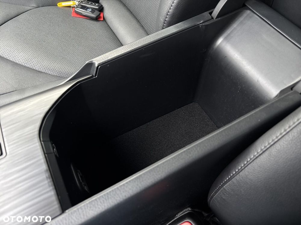 Toyota Camry 2.5 Hybrid Executive CVT - 30