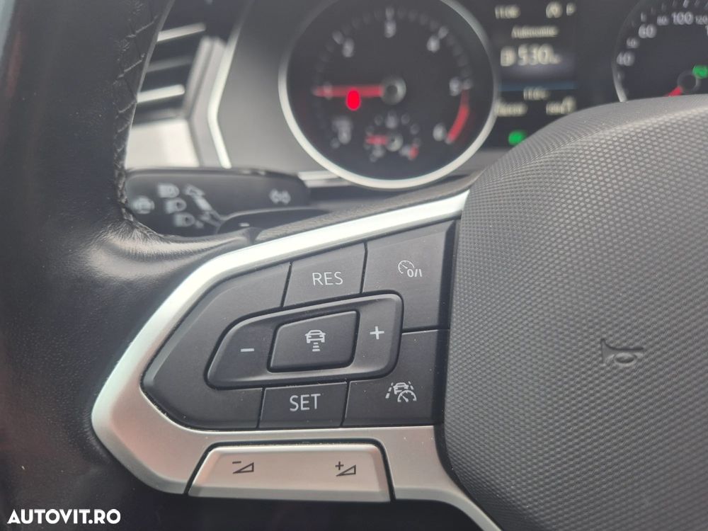 Volkswagen Passat 2.0 TDI DSG Comfortline - 26