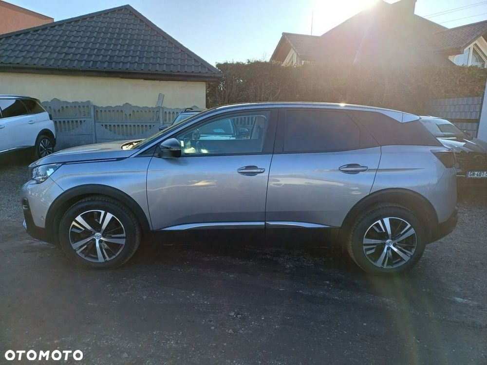 Peugeot 3008 1.2 PureTech Allure S&S - 4