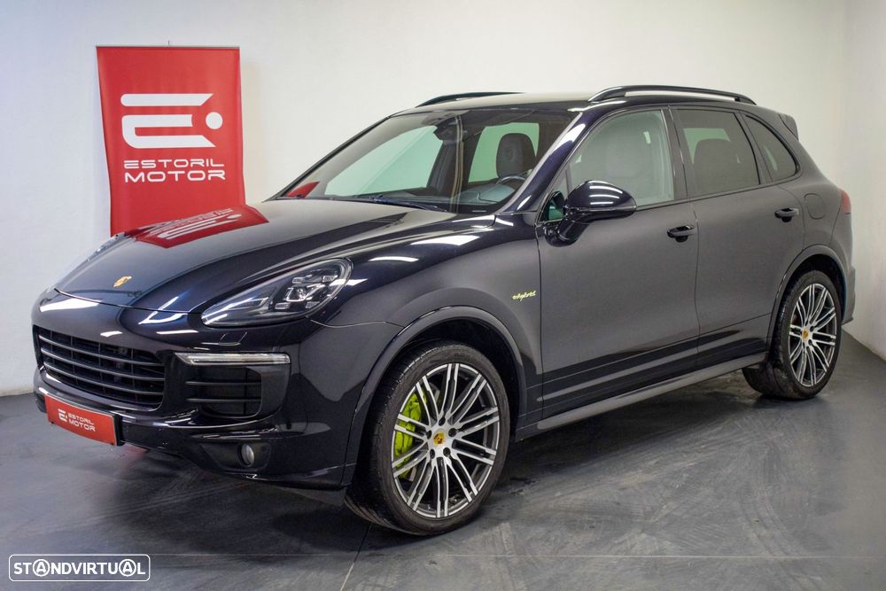 Porsche Cayenne S E-Hybrid - 1