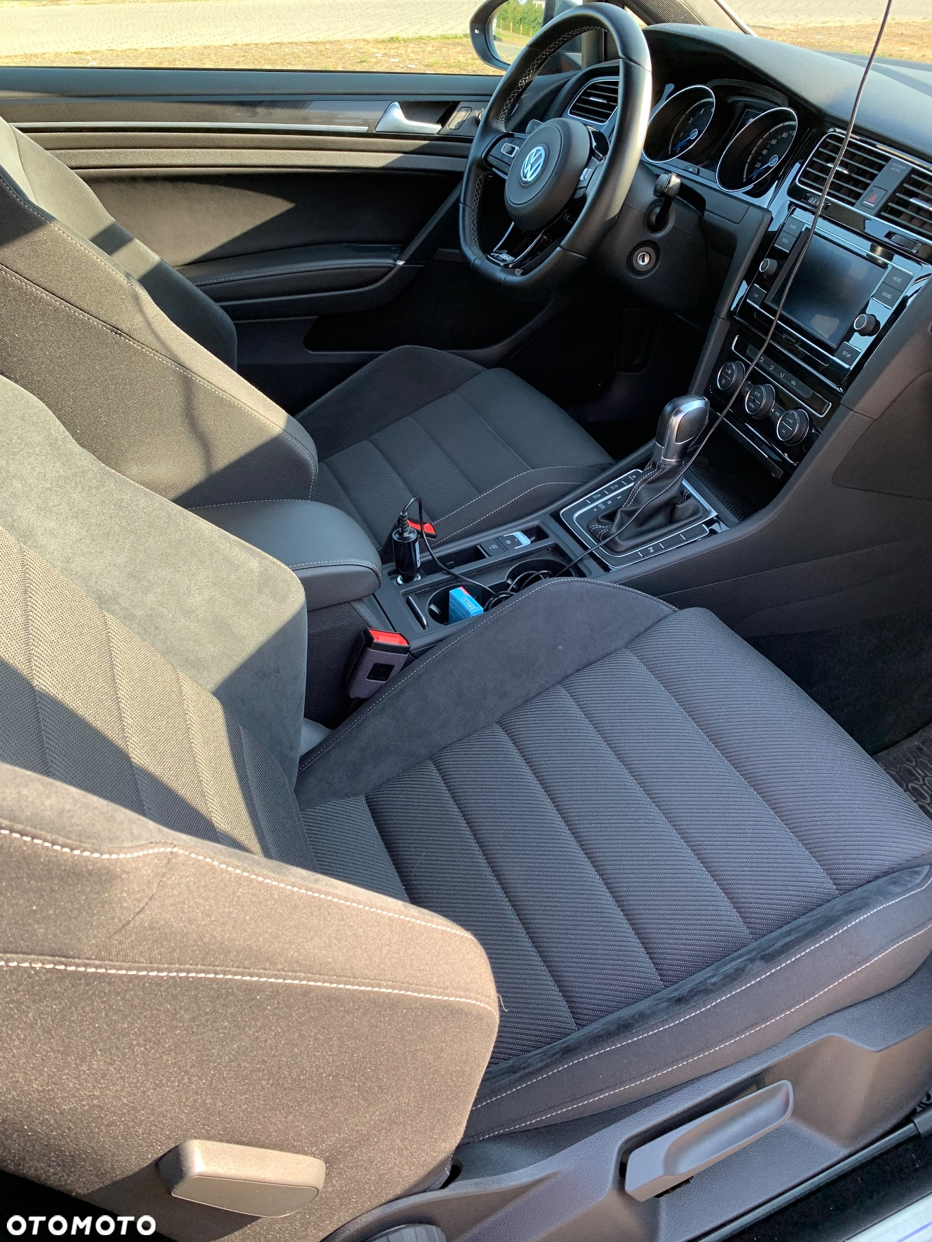 Volkswagen Golf VII 2.0 TSI BMT 4Mot R DSG - 12