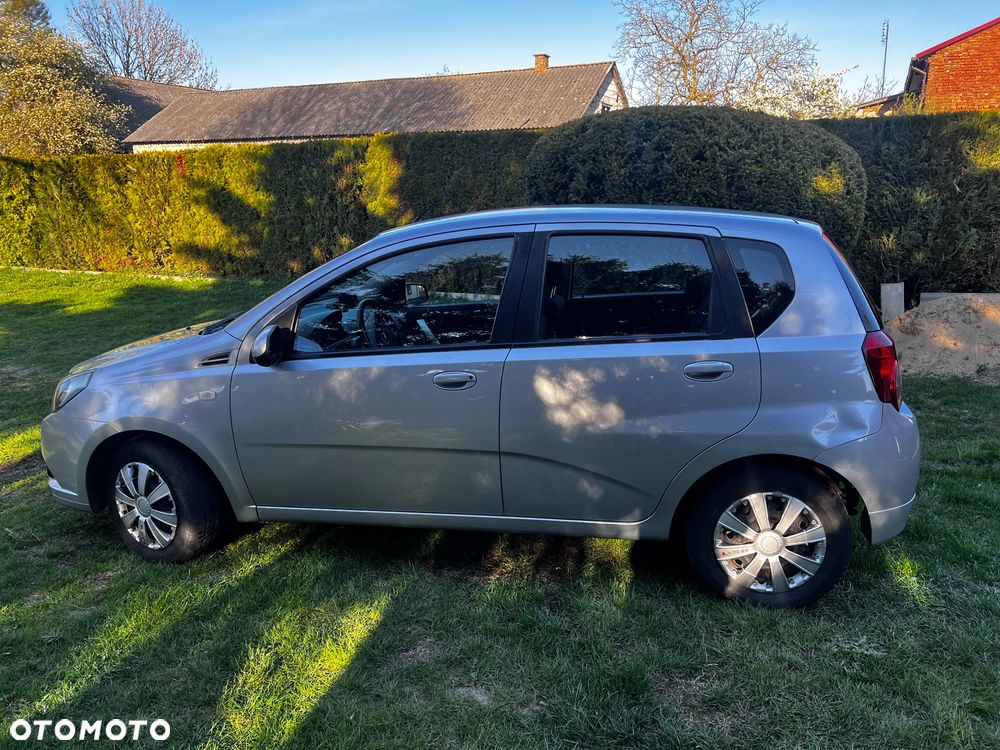 Chevrolet Aveo 1.2 16V Base - 5