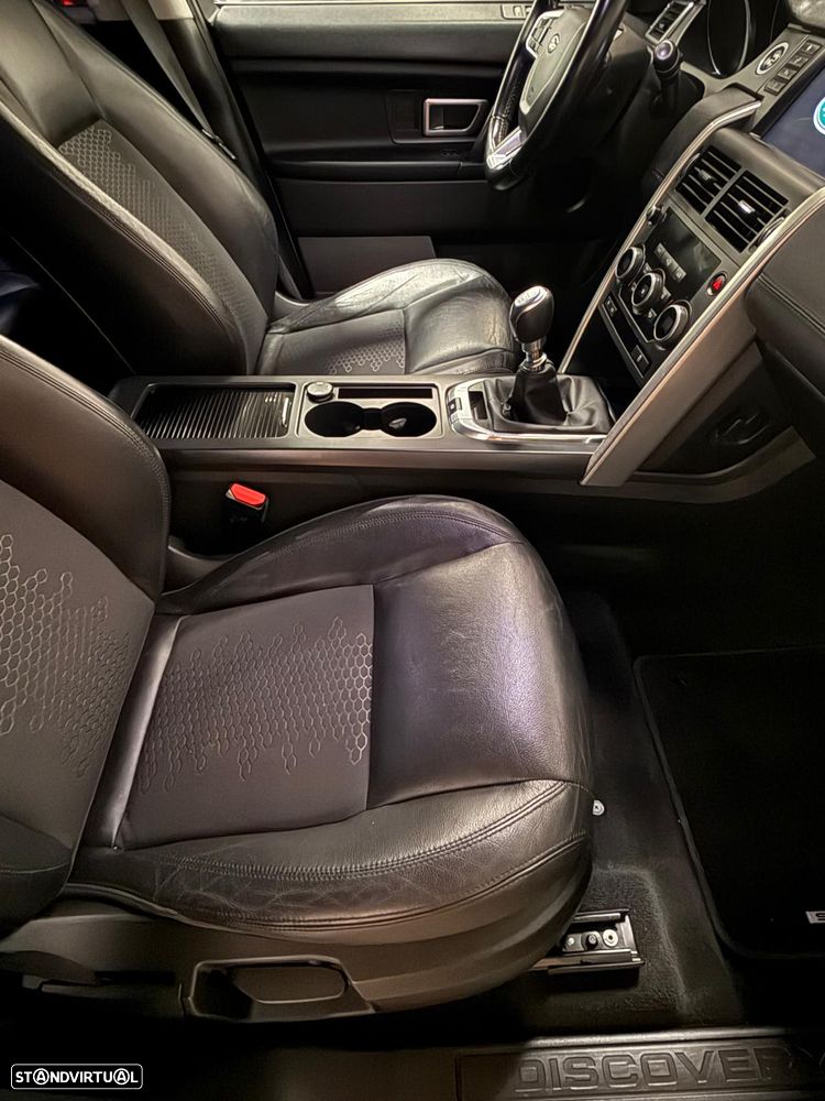 Land Rover Discovery Sport - 18