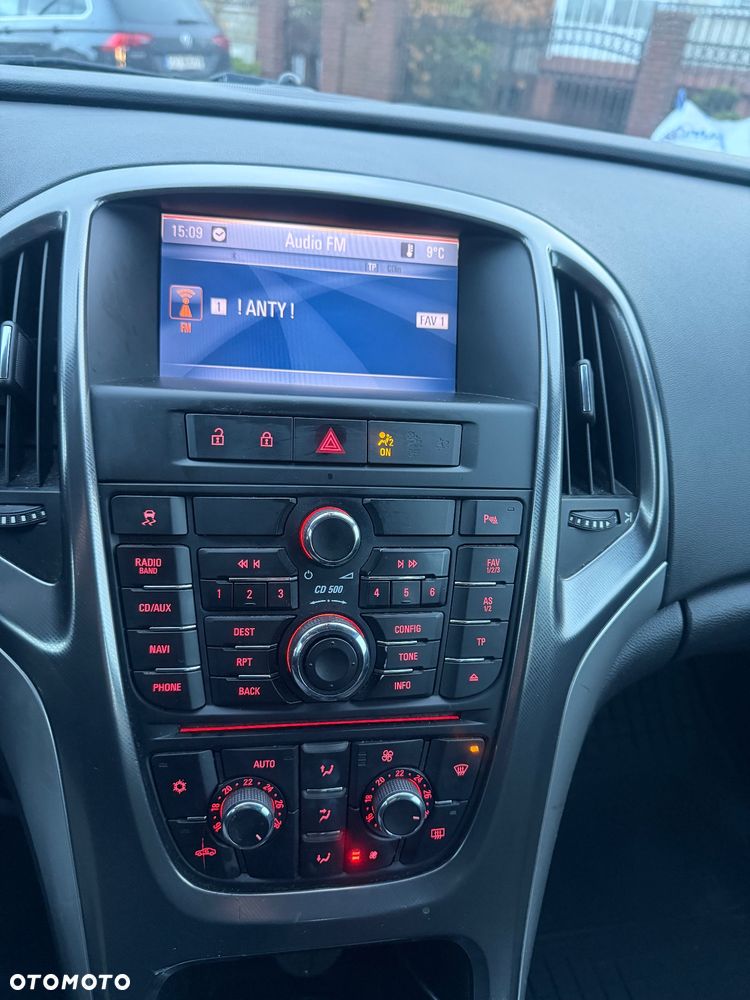 Opel Astra 1.4 T Cosmo - 11