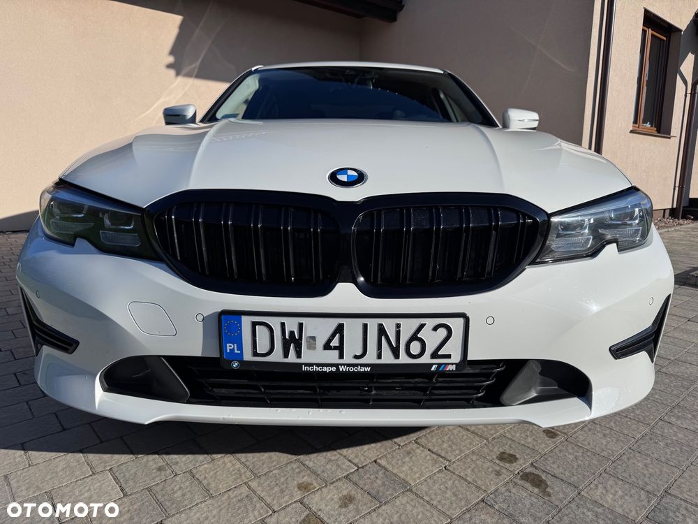 BMW Seria 3 318i - 7