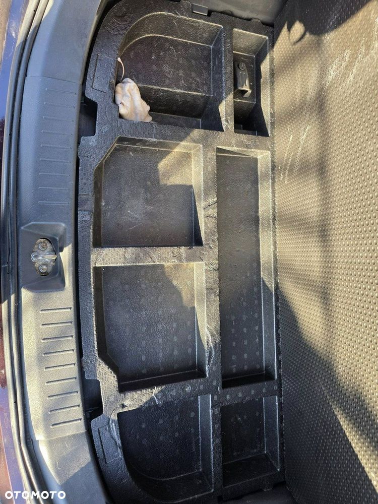 Daihatsu Materia 1.5 black edition - 21