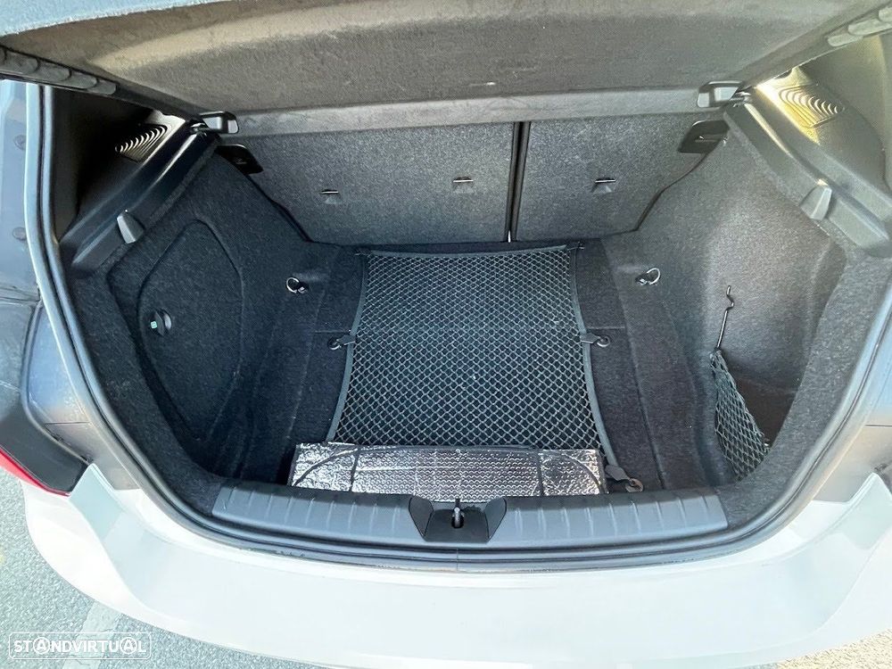 BMW 116 d Aut. Advantage - 25