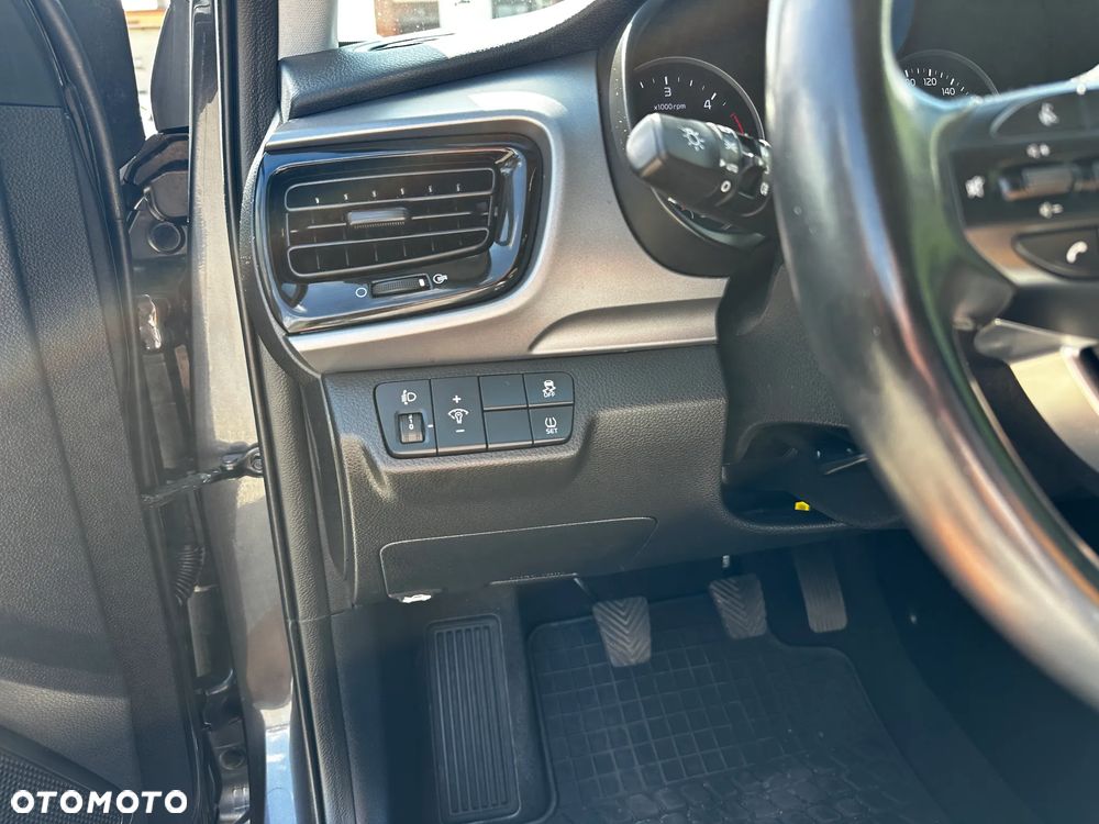 Kia Stonic - 18