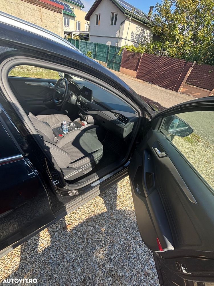 Ford Focus 1.5 EcoBlue Start-Stopp-System Aut. TITANIUM - 5