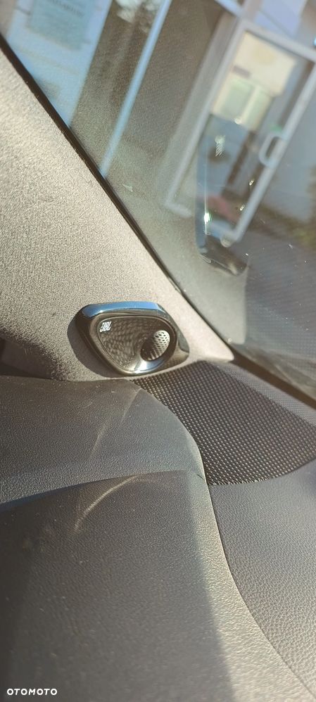 Toyota Corolla 2.0 Hybrid Executive - 16