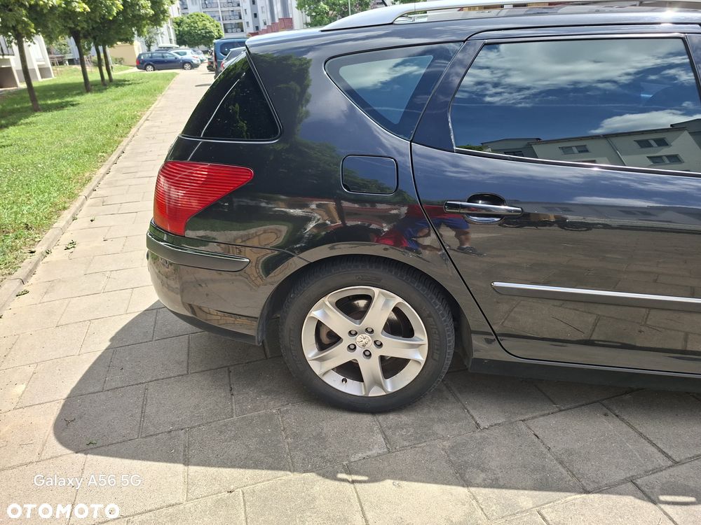 Peugeot 407 - 6