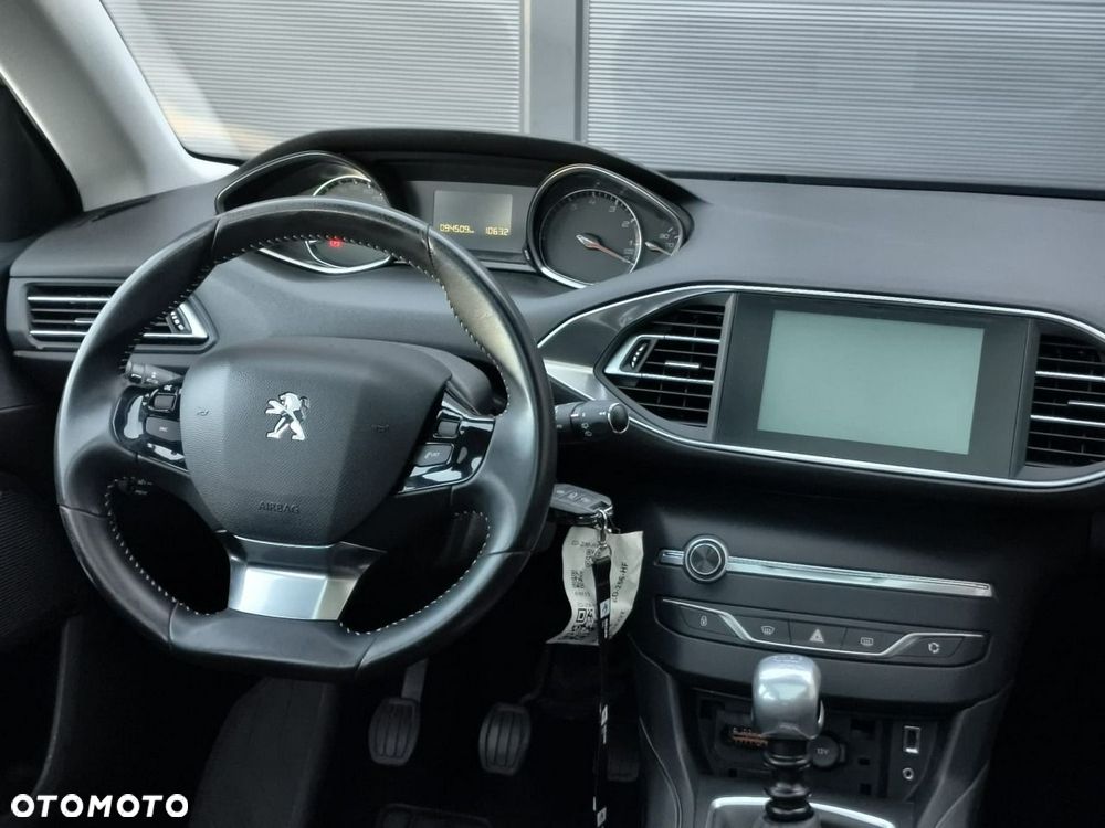 Peugeot 308 - 11