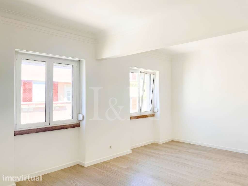 Apartamento T1 renovado com vista rio na Graça, Lisboa - Grande imagem: 4/24