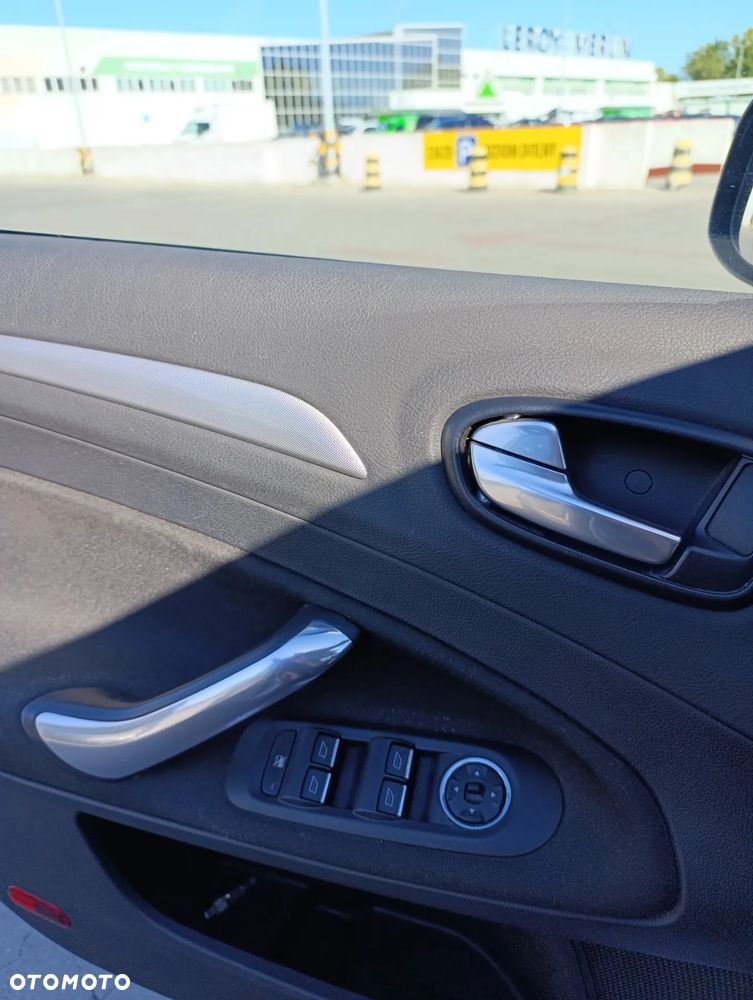Ford Mondeo - 14