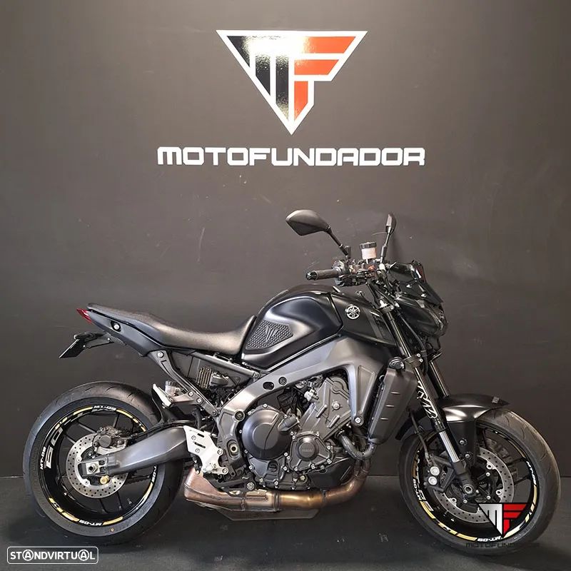 Yamaha MT-09 - 1