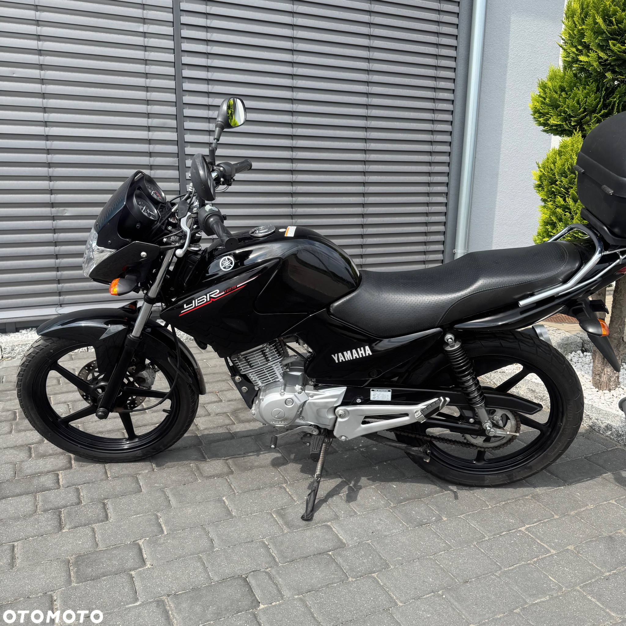 Yamaha YBR - 8