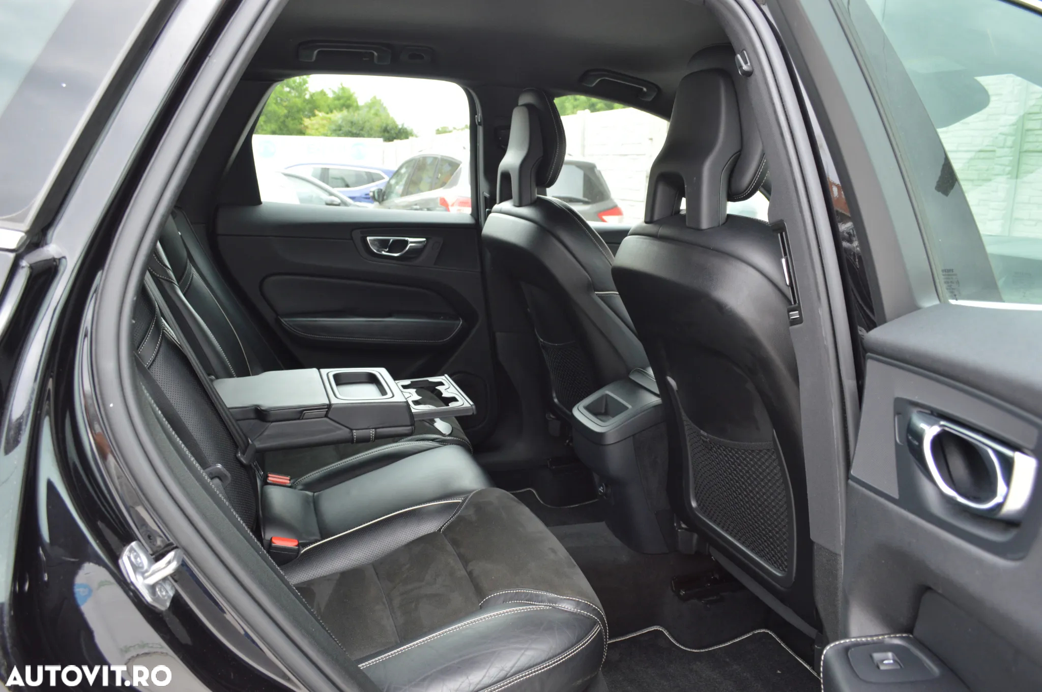 Volvo XC 60 D4 AWD Geartronic RDesign - 20