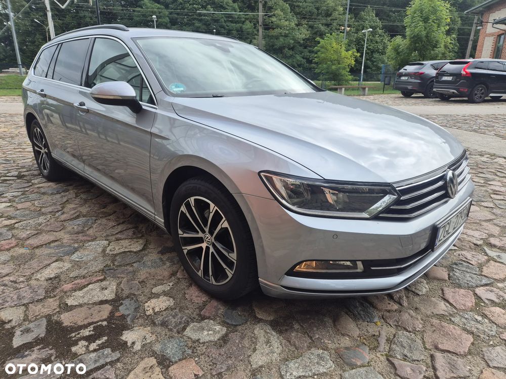 Volkswagen Passat Variant 2.0 TDI (BlueMotion Technology) Comfortline - 16