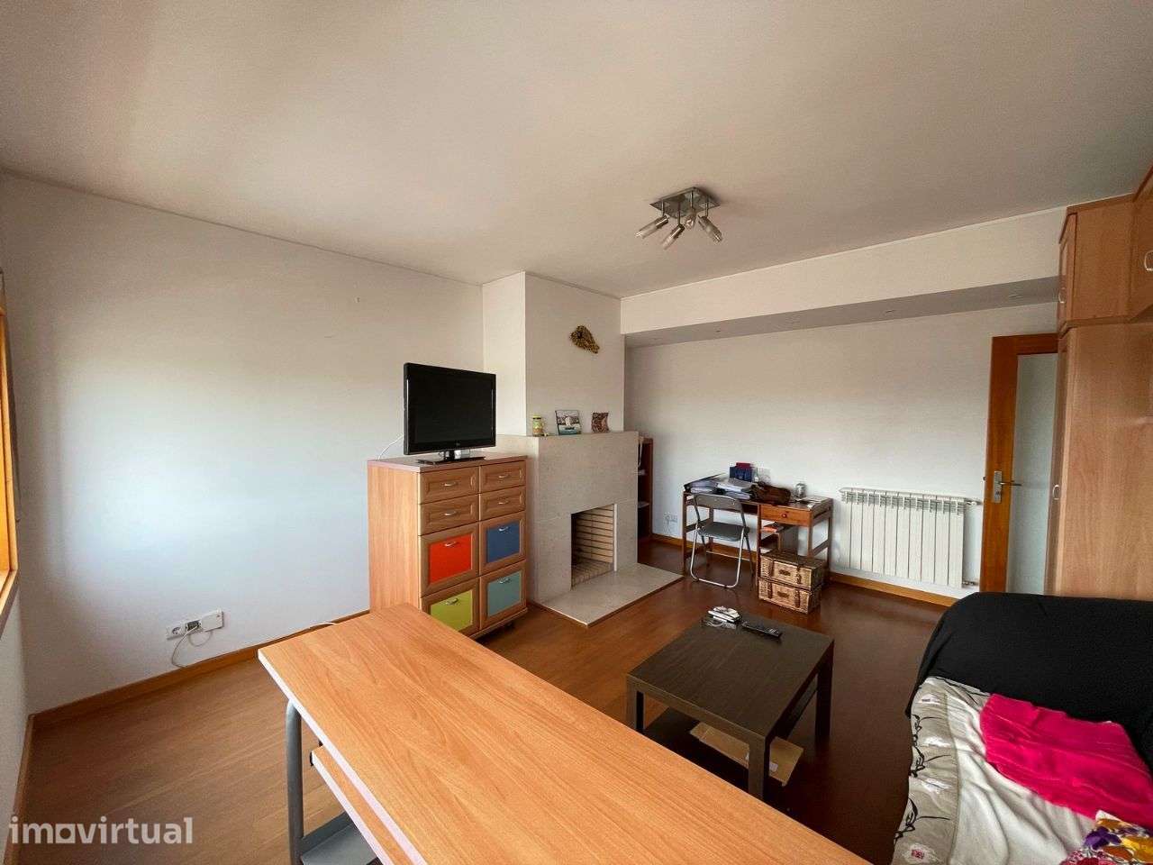 Apartamento T1 Mobilado e Equipado – Glicínias - Grande imagem: 2/6