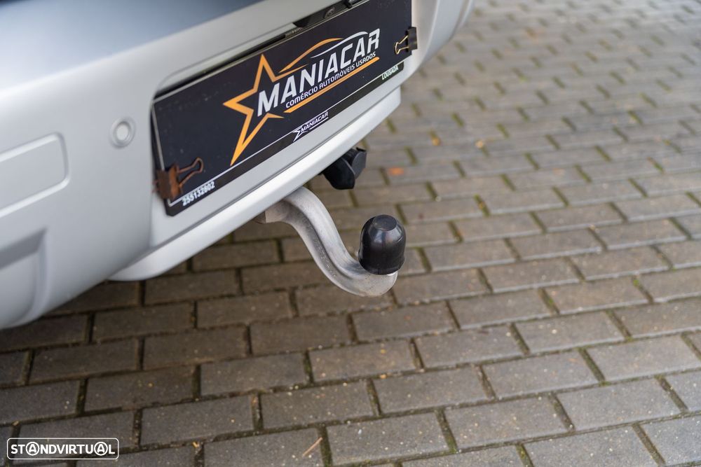 Land Rover Defender 2.0 D 110 AWD SE - 41