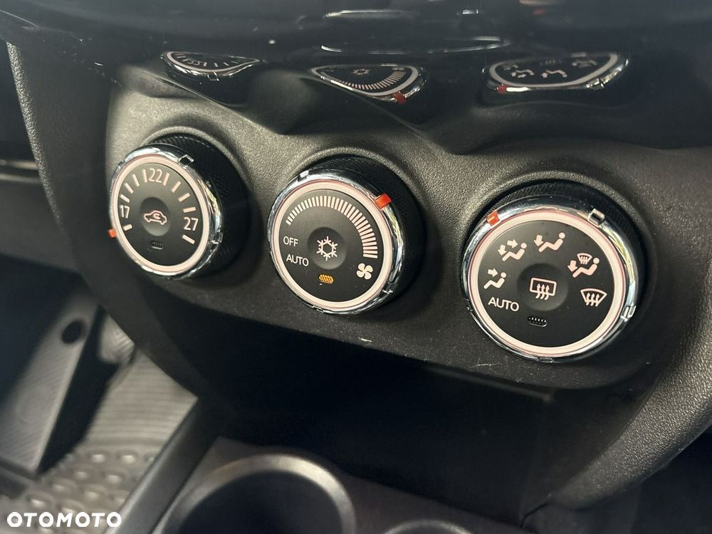 Mitsubishi ASX 1.6 Instyle - 17