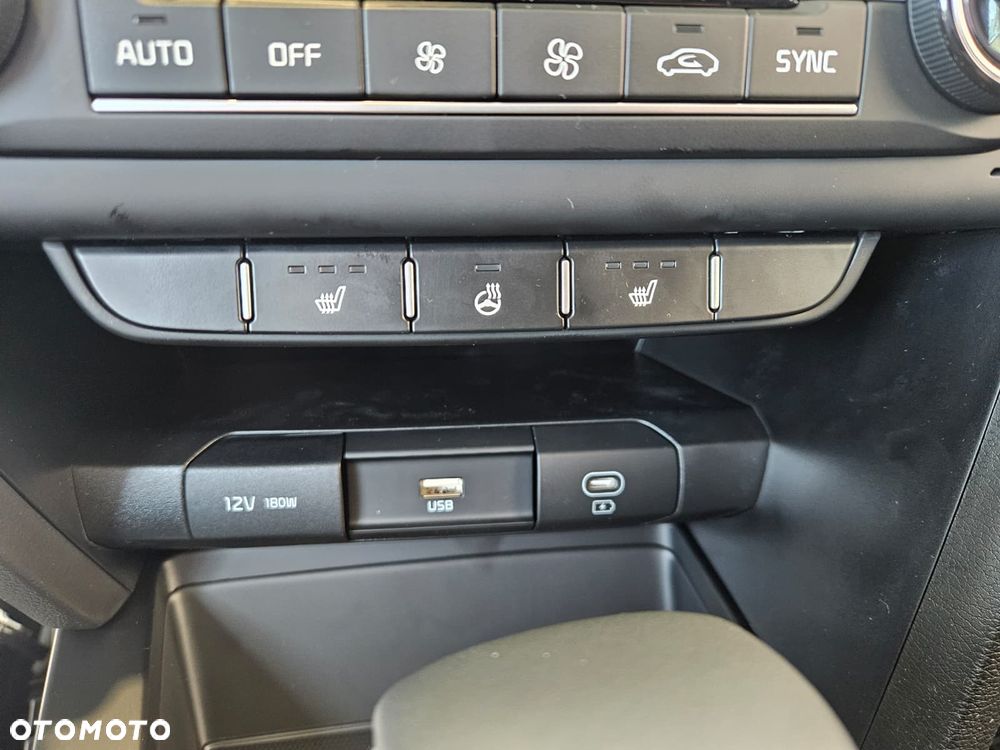 Kia XCeed 1.6 T-GDI M DCT - 15