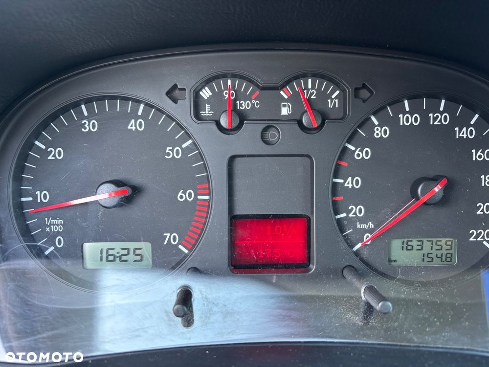 Volkswagen Golf IV 1.4 16V Basis - 33